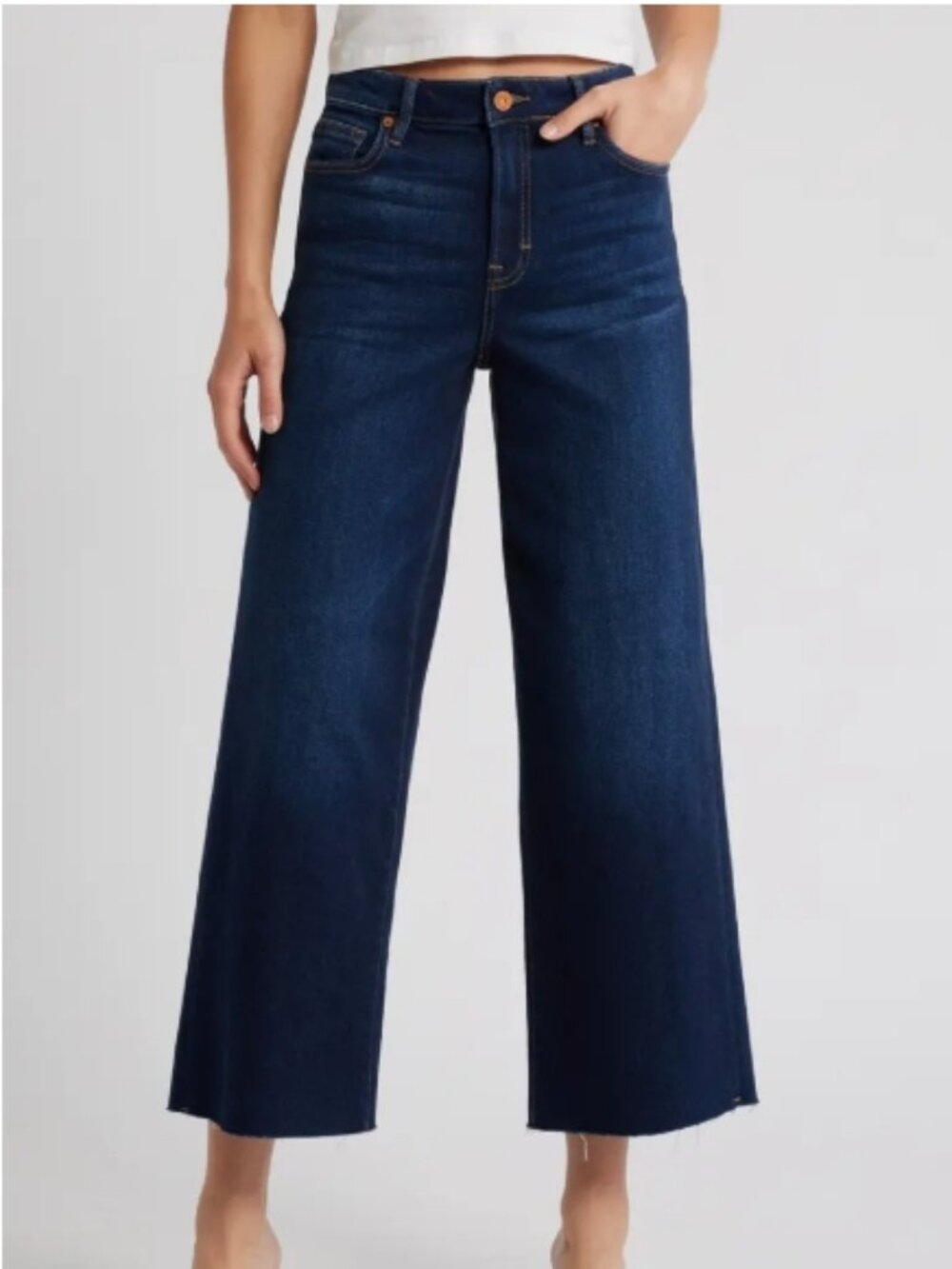 Like New! Hidden Jeans Clean Stretch Raw Hem Wide Leg Jeans Dark Wash in 29